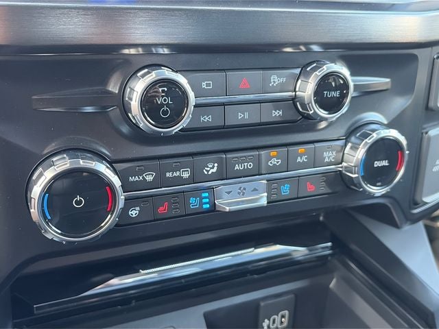 2027 Ford F-450SD Lariat DRW