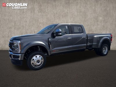 2027 Ford F-450SD Lariat DRW