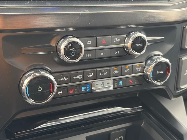 2027 Ford F-450SD Lariat DRW