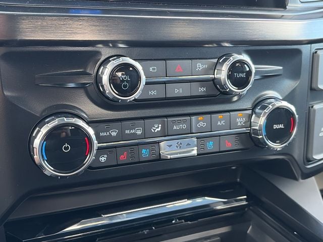 2027 Ford F-450SD Lariat DRW