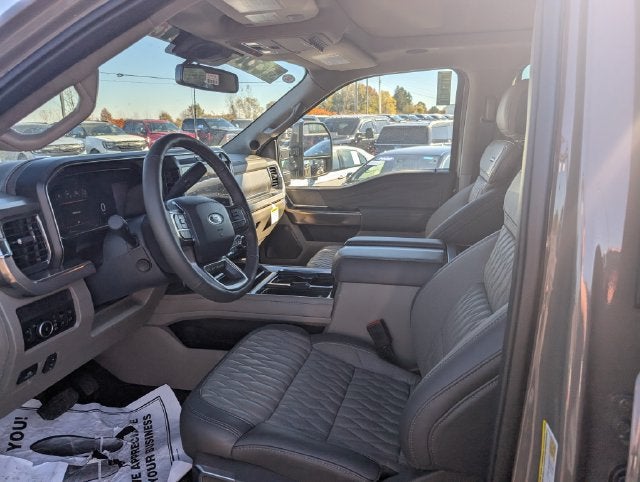 2026 Ford F-450SD Platinum DRW