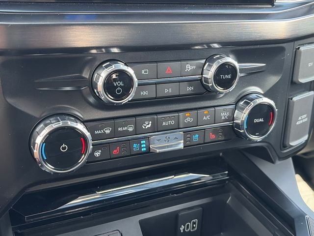 2027 Ford F-450SD Lariat DRW