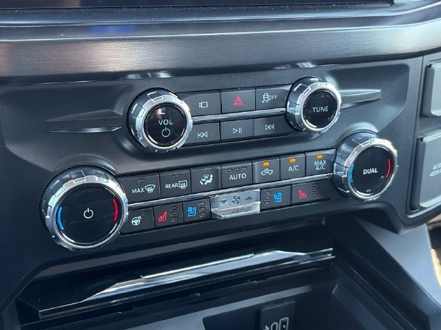 2027 Ford F-450SD Lariat DRW