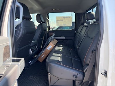 2027 Ford F-450SD Lariat DRW