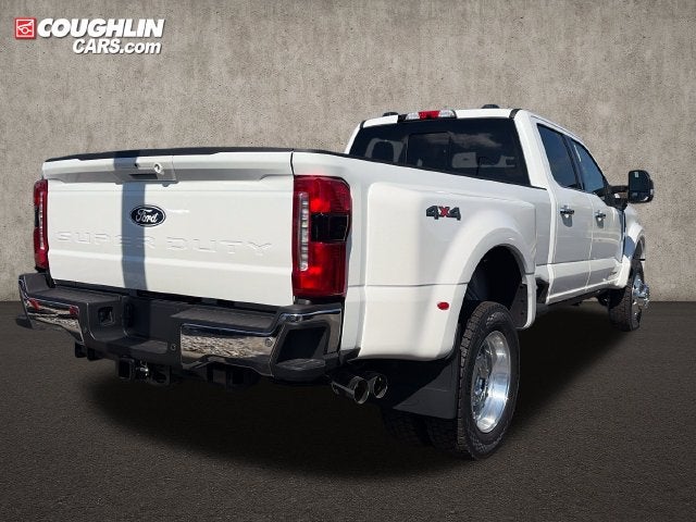 2027 Ford F-450SD Lariat DRW