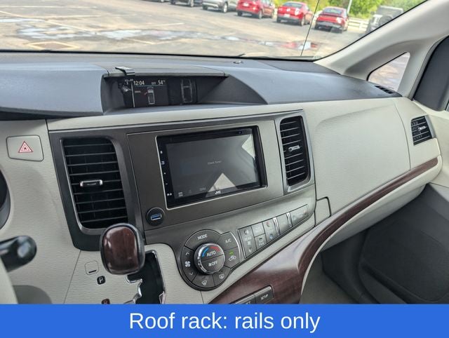 2011 Toyota Sienna XLE