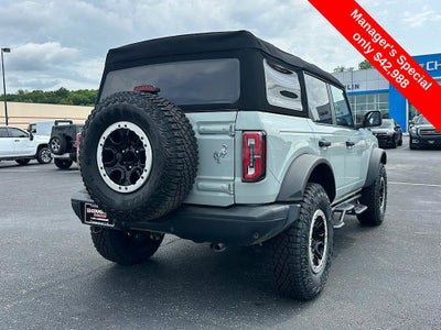 2023 Ford Bronco Base