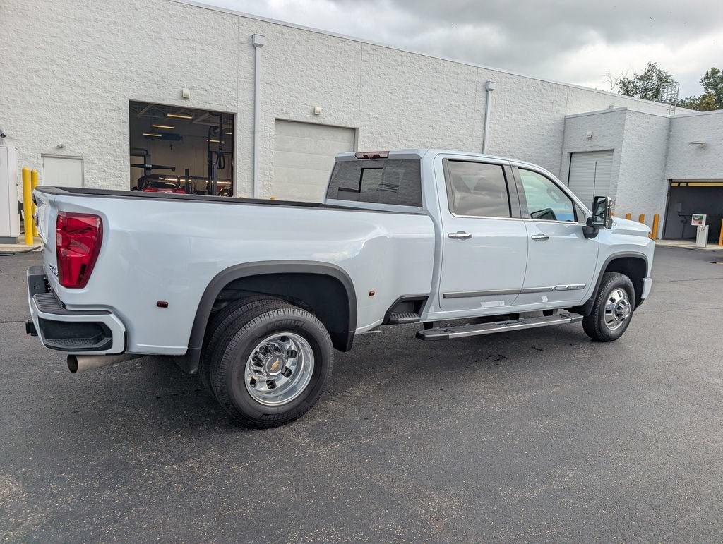 2026 Chevrolet Silverado 3500 HD High Country DRW