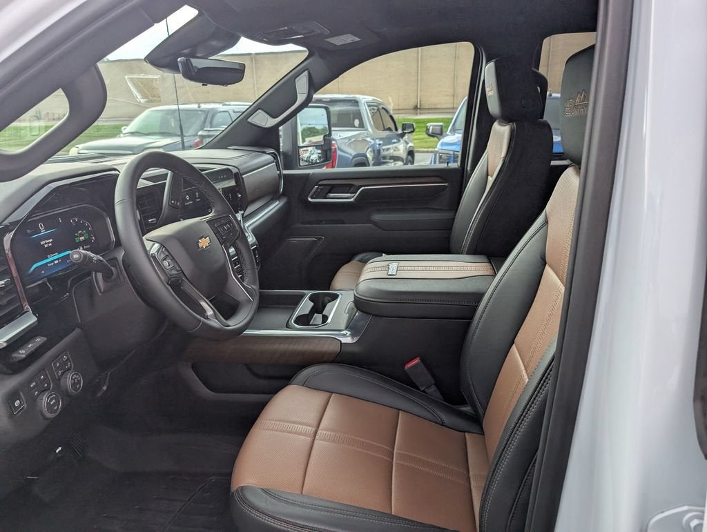2026 Chevrolet Silverado 3500 HD High Country DRW