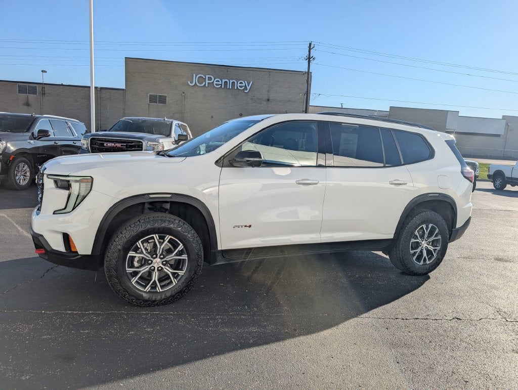 2025 GMC Acadia AT4