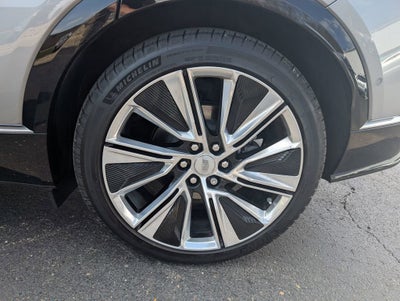 2025 Cadillac LYRIQ Luxury 3