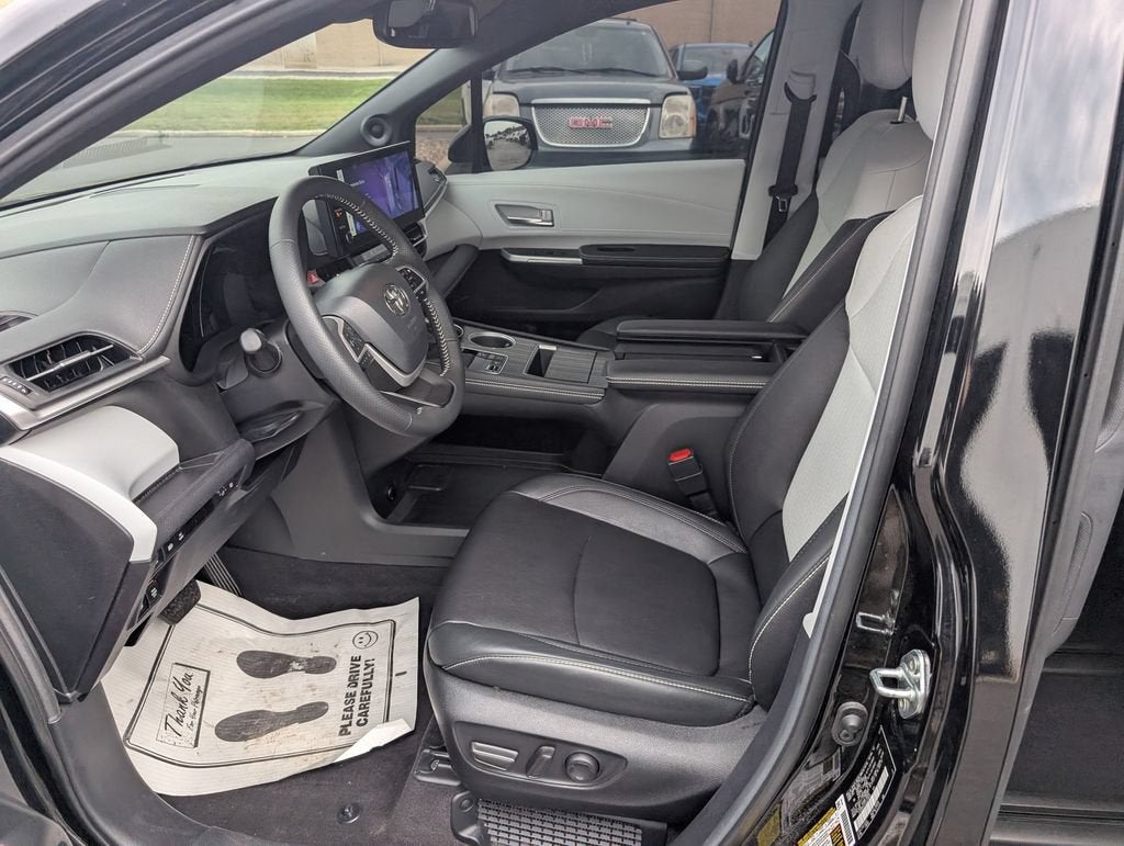 2025 Toyota Sienna XSE