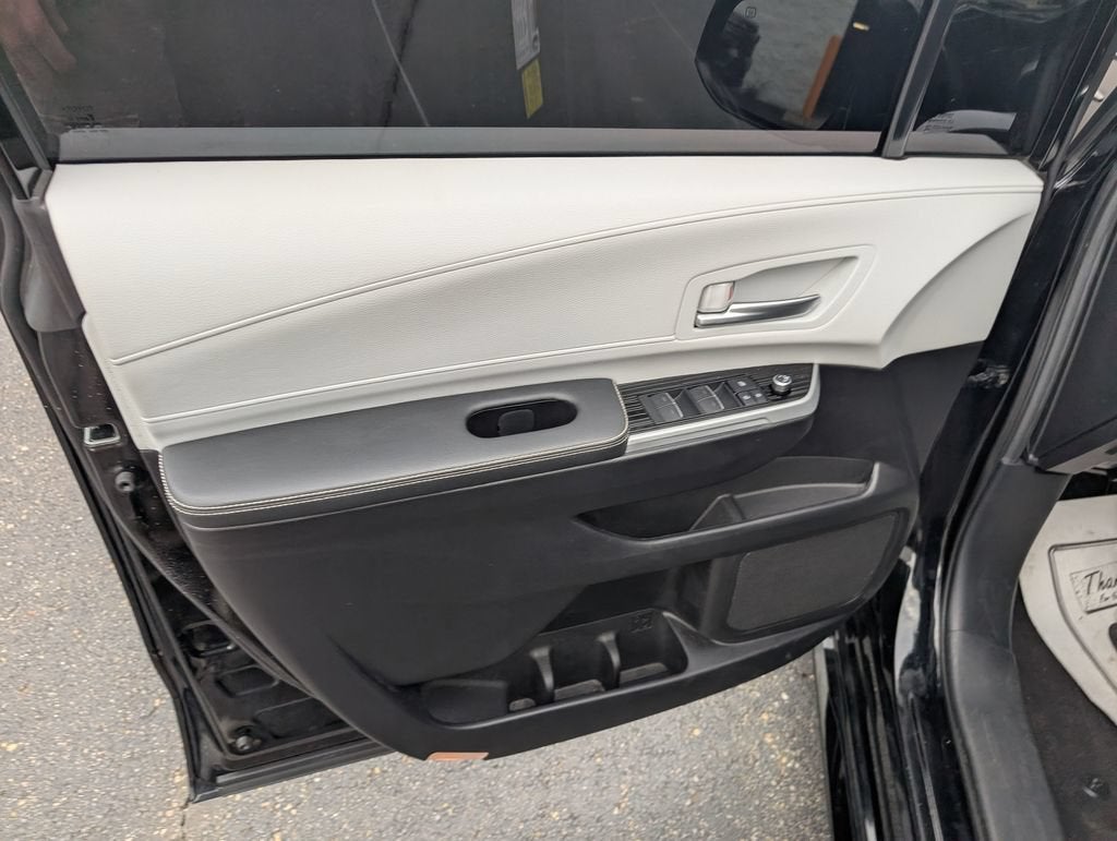 2025 Toyota Sienna XSE