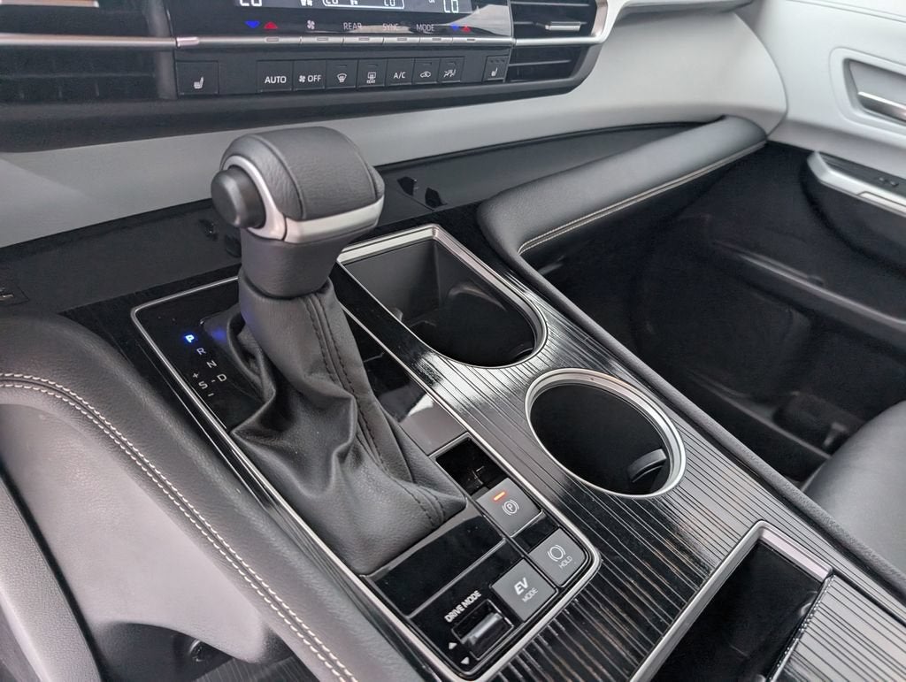 2025 Toyota Sienna XSE