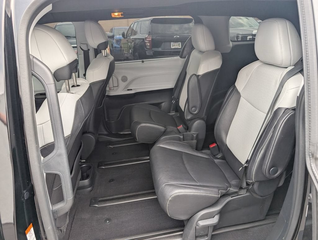 2025 Toyota Sienna XSE