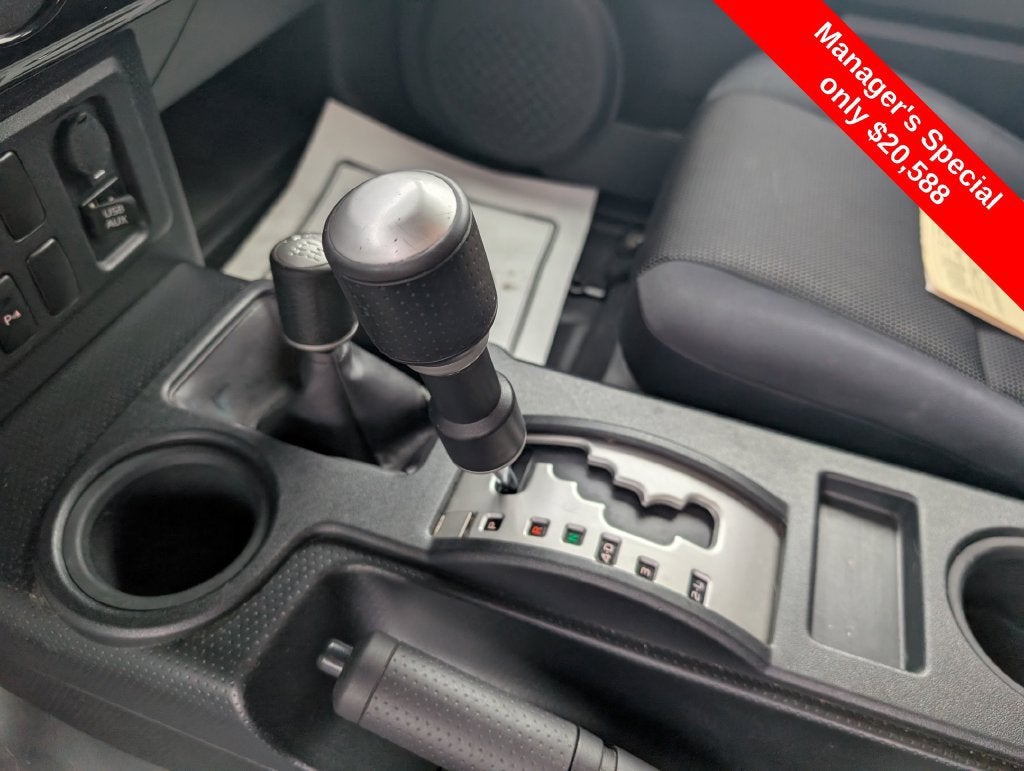 2014 Toyota FJ Cruiser Base