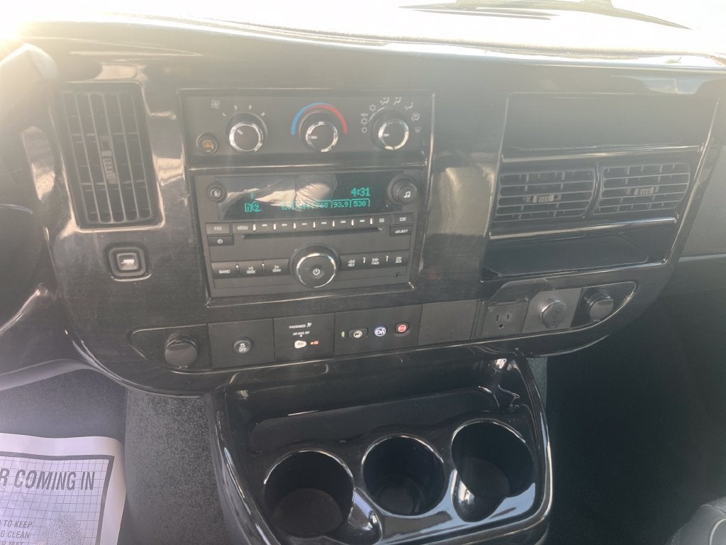 2023 Chevrolet Express Cargo 2500 1WT