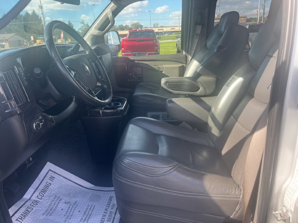 2023 Chevrolet Express Cargo 2500 1WT