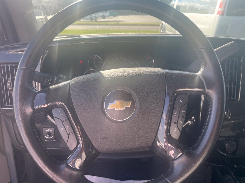 2023 Chevrolet Express Cargo 2500 1WT