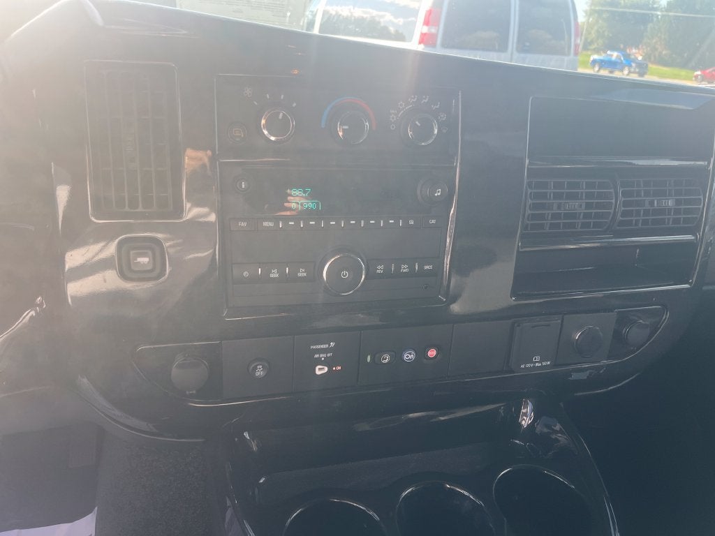 2023 Chevrolet Express Cargo 2500 1WT