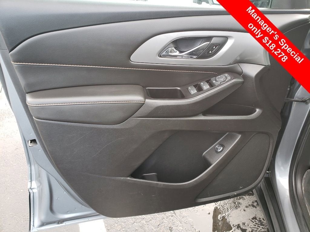 2020 Chevrolet Traverse LT Cloth