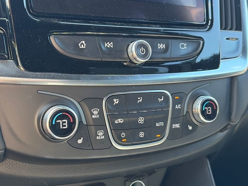 2024 Chevrolet Traverse Limited LT Cloth