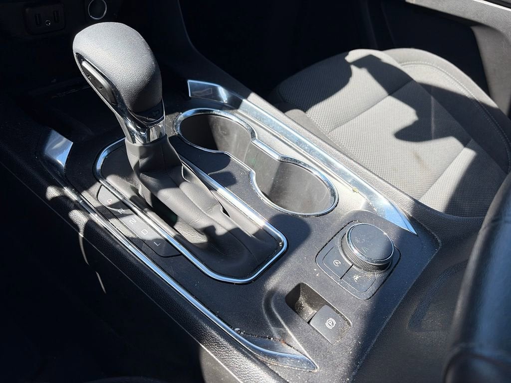 2024 Chevrolet Traverse Limited LT Cloth