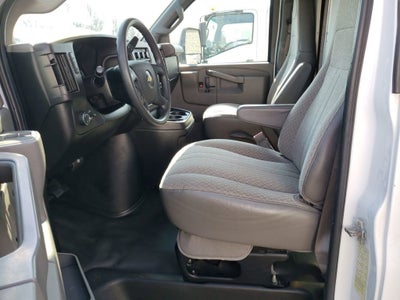 2018 Chevrolet Express Cutaway 3500 Base