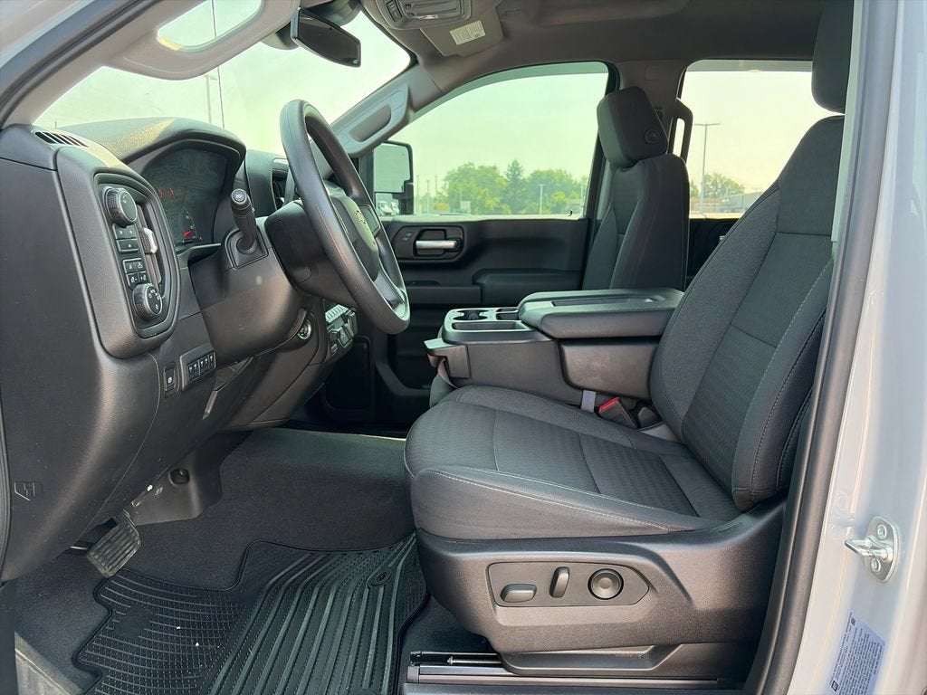 2025 Chevrolet Silverado 2500 HD Custom
