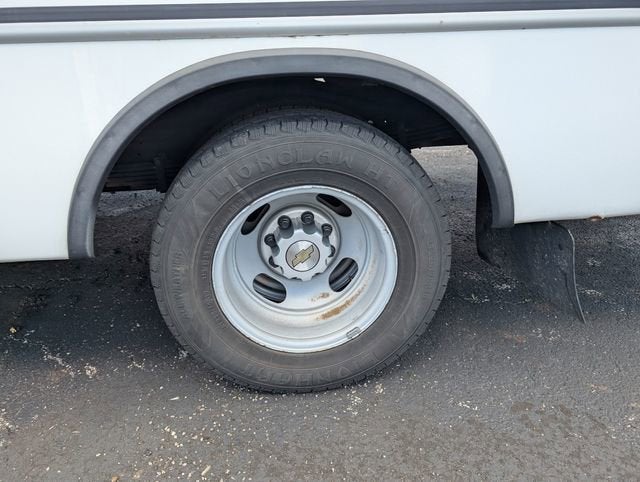 2023 Chevrolet Express Cutaway 3500 1WT