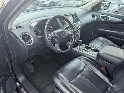 2020 Nissan Pathfinder SL