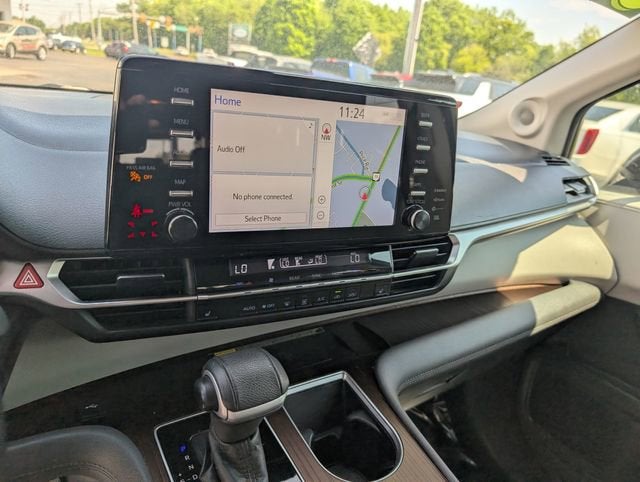 2021 Toyota Sienna XLE