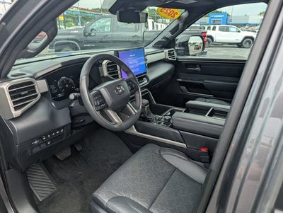 2025 Toyota Tundra 4WD SR5