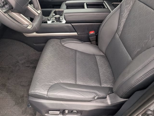 2025 Toyota Tundra 4WD SR5
