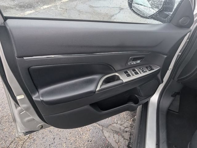 2024 Mitsubishi Outlander Sport S