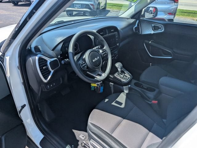 2024 Kia Soul LX